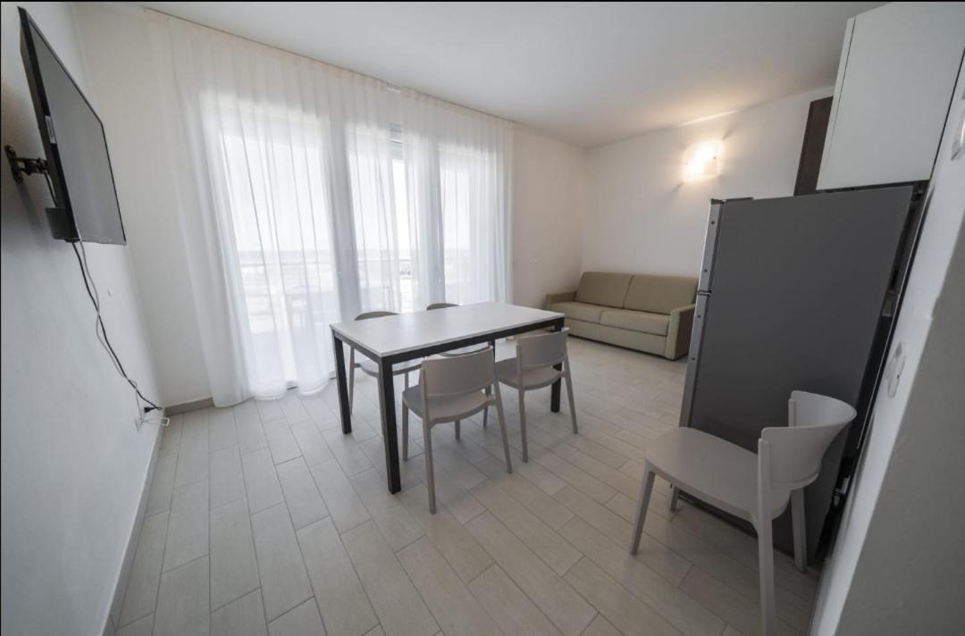 Sabbia & Mare Aparthotel Rosolina Mare Exterior photo